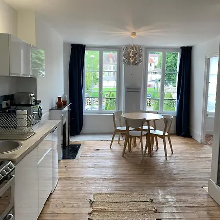 Les Remparts De Joussaume Latour Apartment